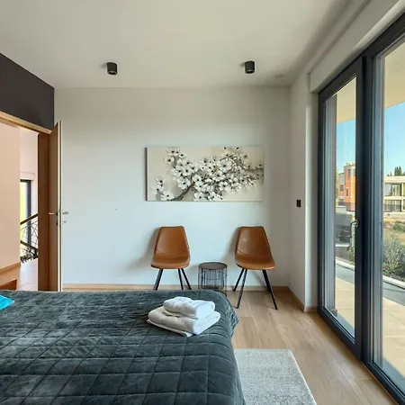 Modern Cormoran With Pool In *