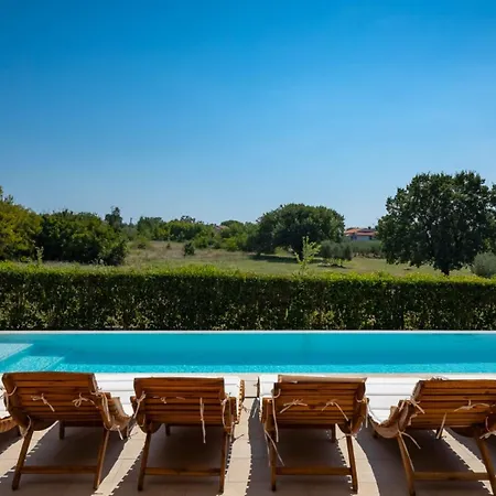 Modern Cormoran With Pool In *