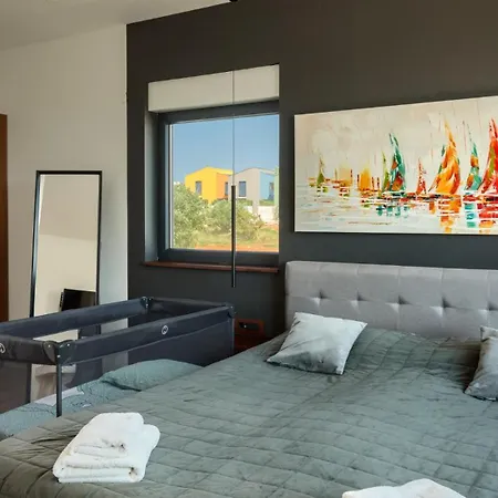 Modern Cormoran With Pool In Вилла Пореч